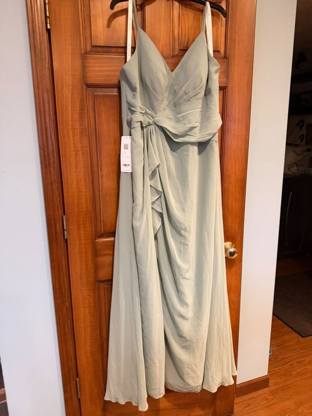 Azazie Emerald Color Matcha, Fabric Chiffon, Size 18